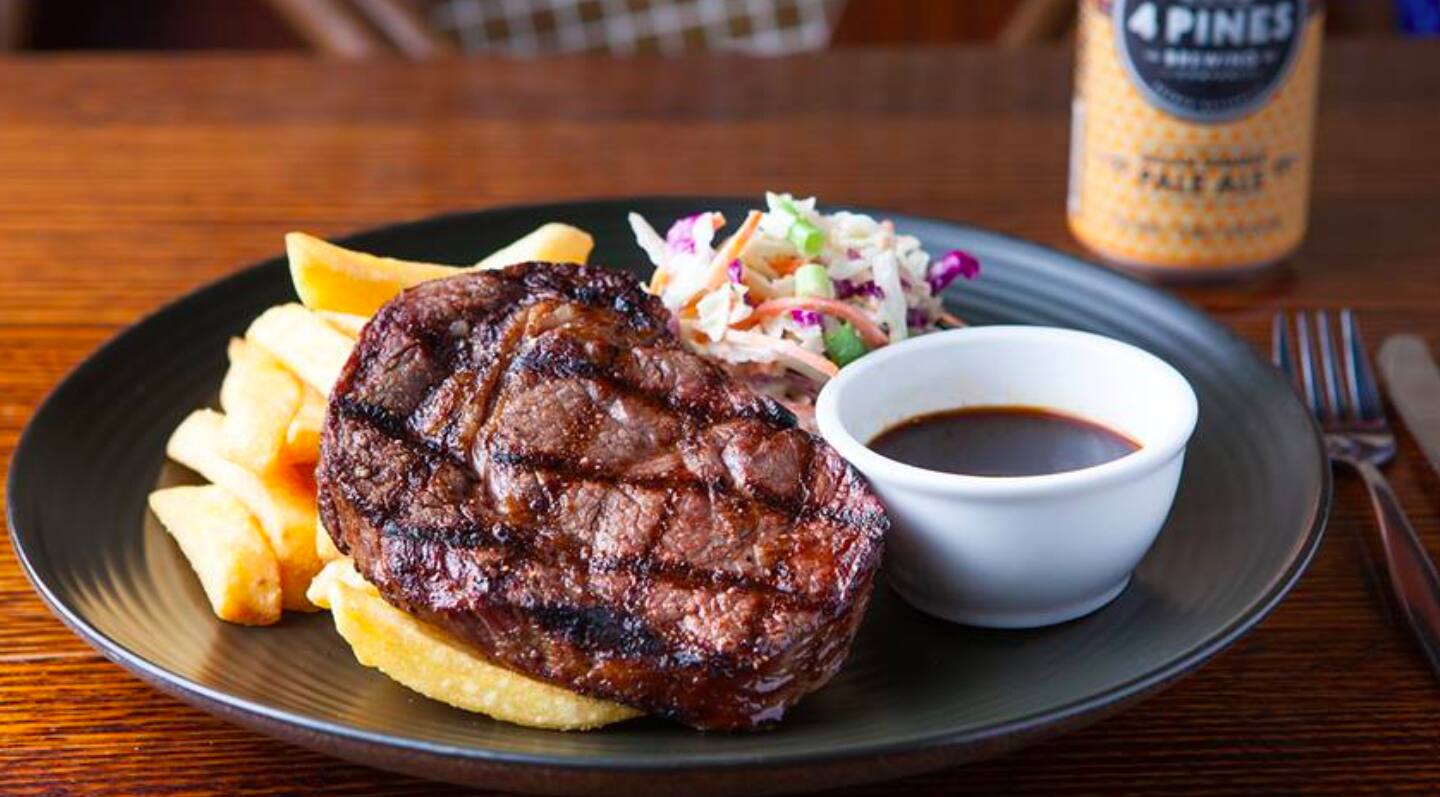 Pineapple Hotel Park Bar, Kangaroo Point, Brisbane