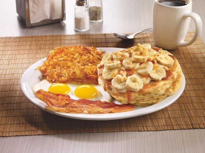 Denny's دينيز Reviews, User Reviews for Denny's دينيز, Tourist Club