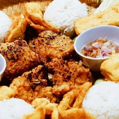 Ayam Geprek Crisbar Dago Bandung