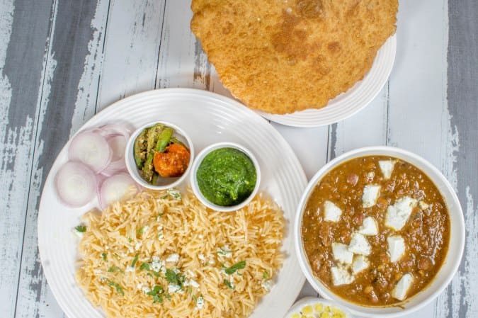 Paneer Wale Chole Bhature