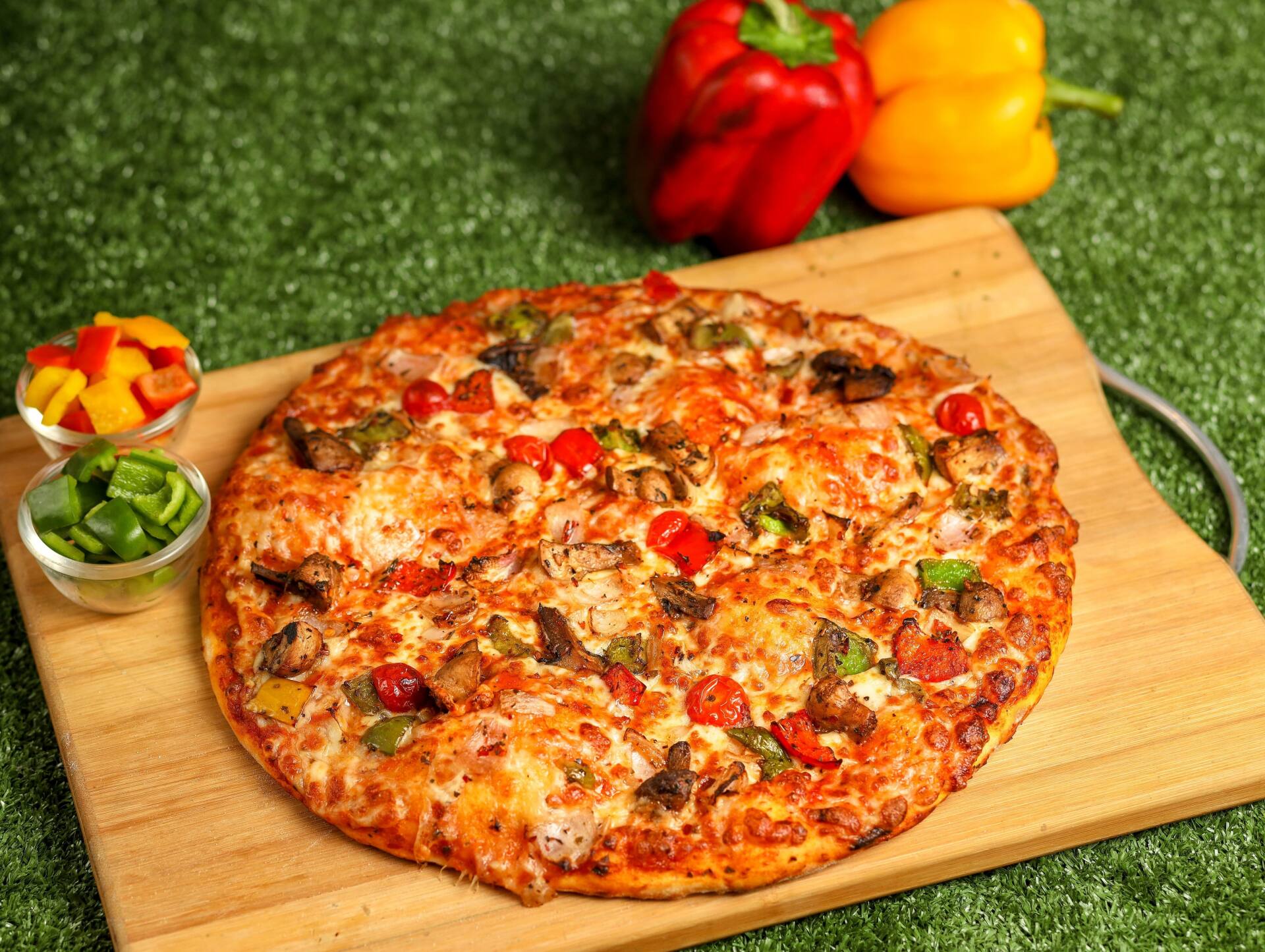 Somi's Pizza image