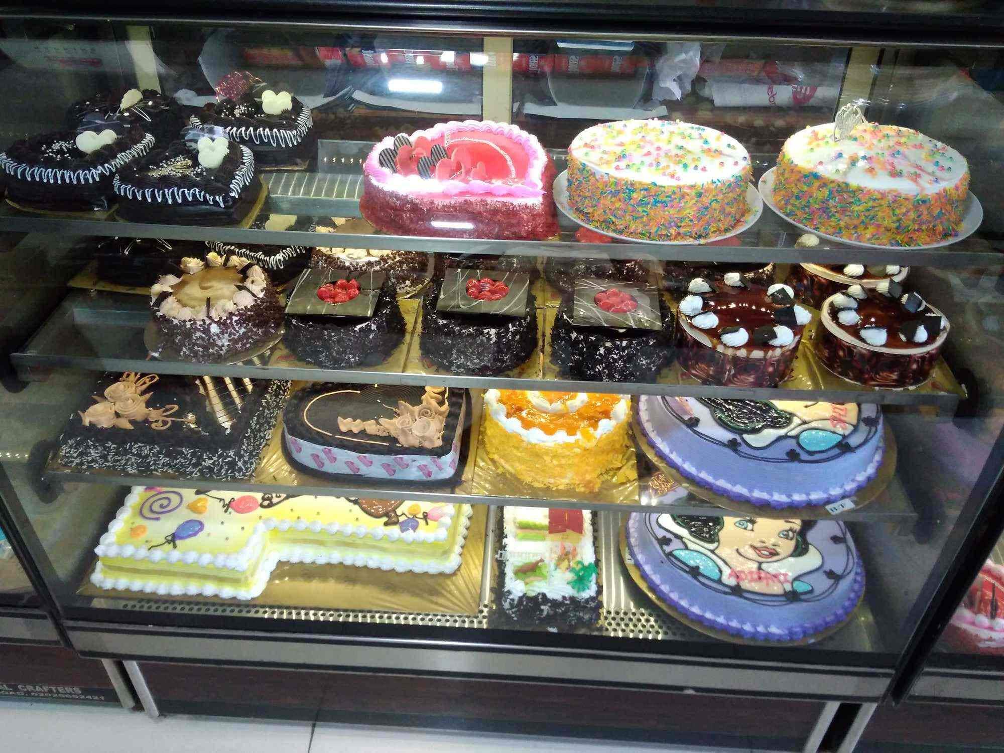 Yumz Cake'N'More, Sector 72, Noida Zomato