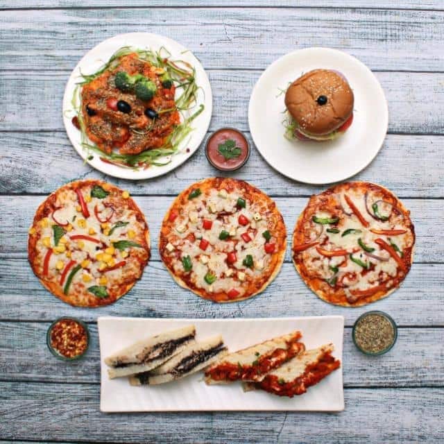 Golden Pizza, Alpha 1, Greater Noida