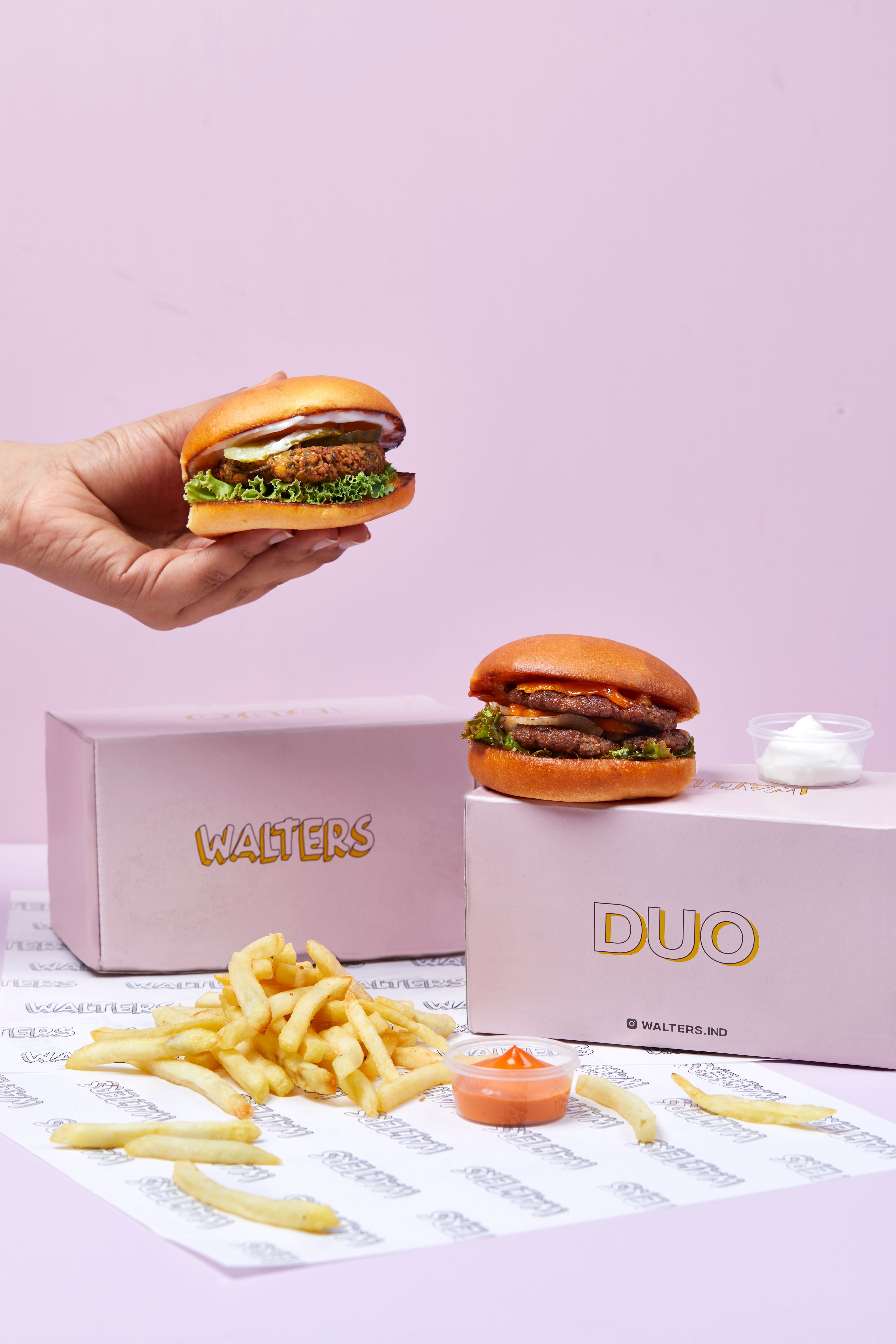 burger, burgers, burger joints, burger restaurants, gourmet burgers, smash burgers, chicken burgers, cheeseburgers, best burgers - Walters Burger - img2