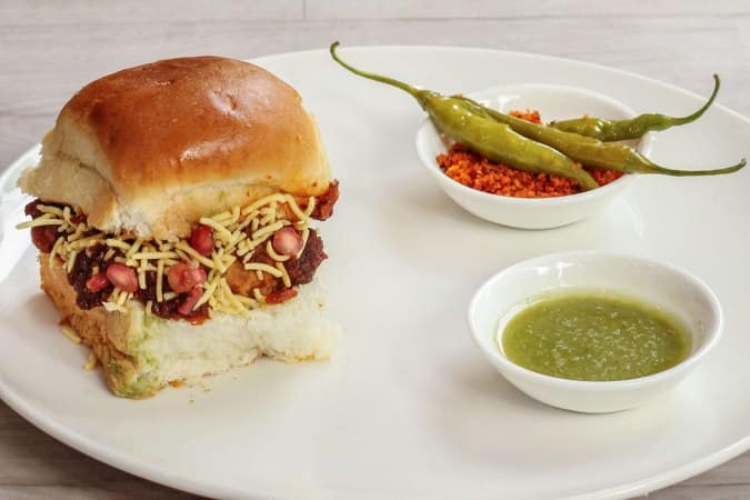 New Karnavati Dabeli and Vadapav