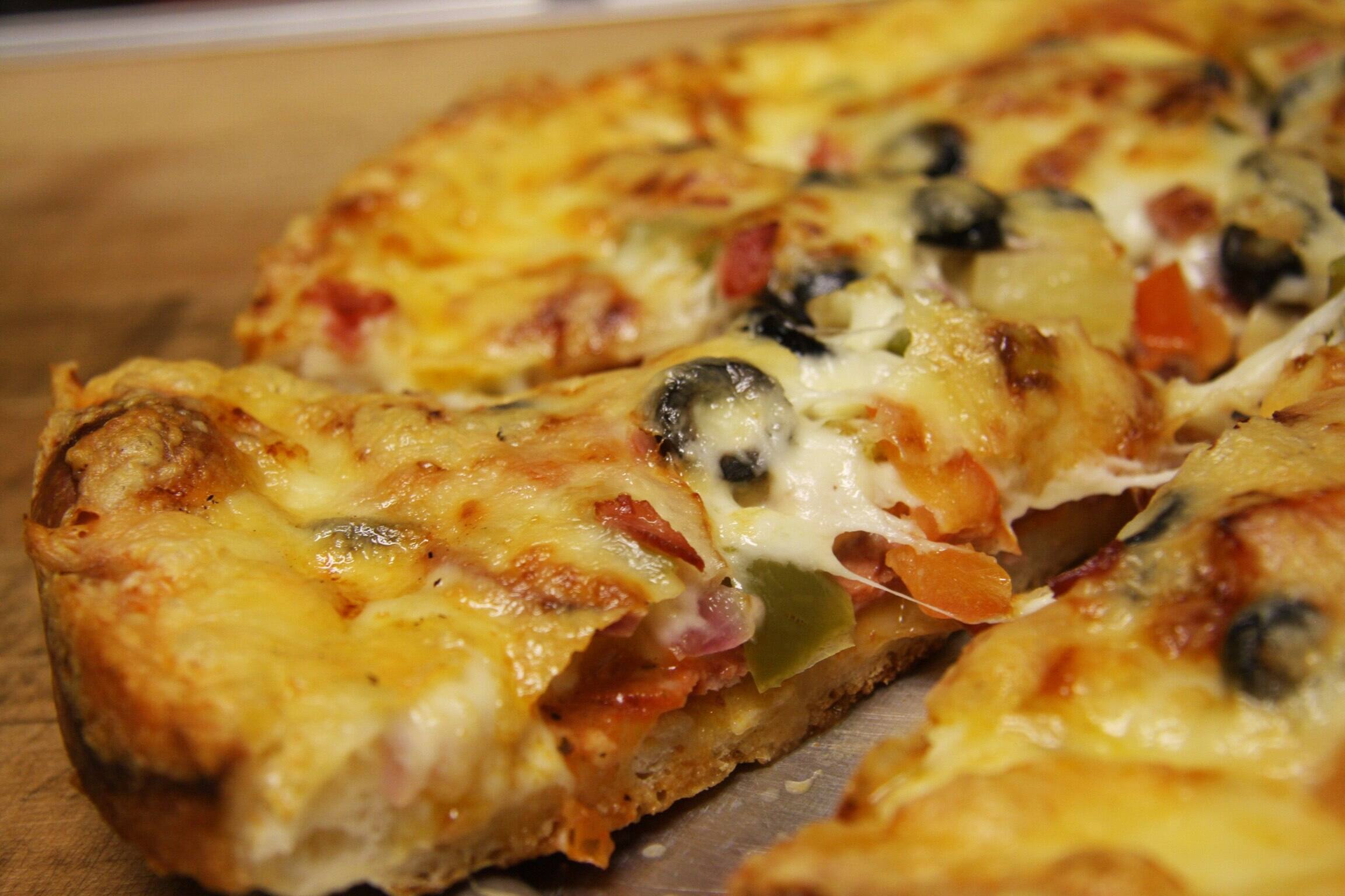 Crispy Crust Pizzeria, Woodbine, Calgary Zomato