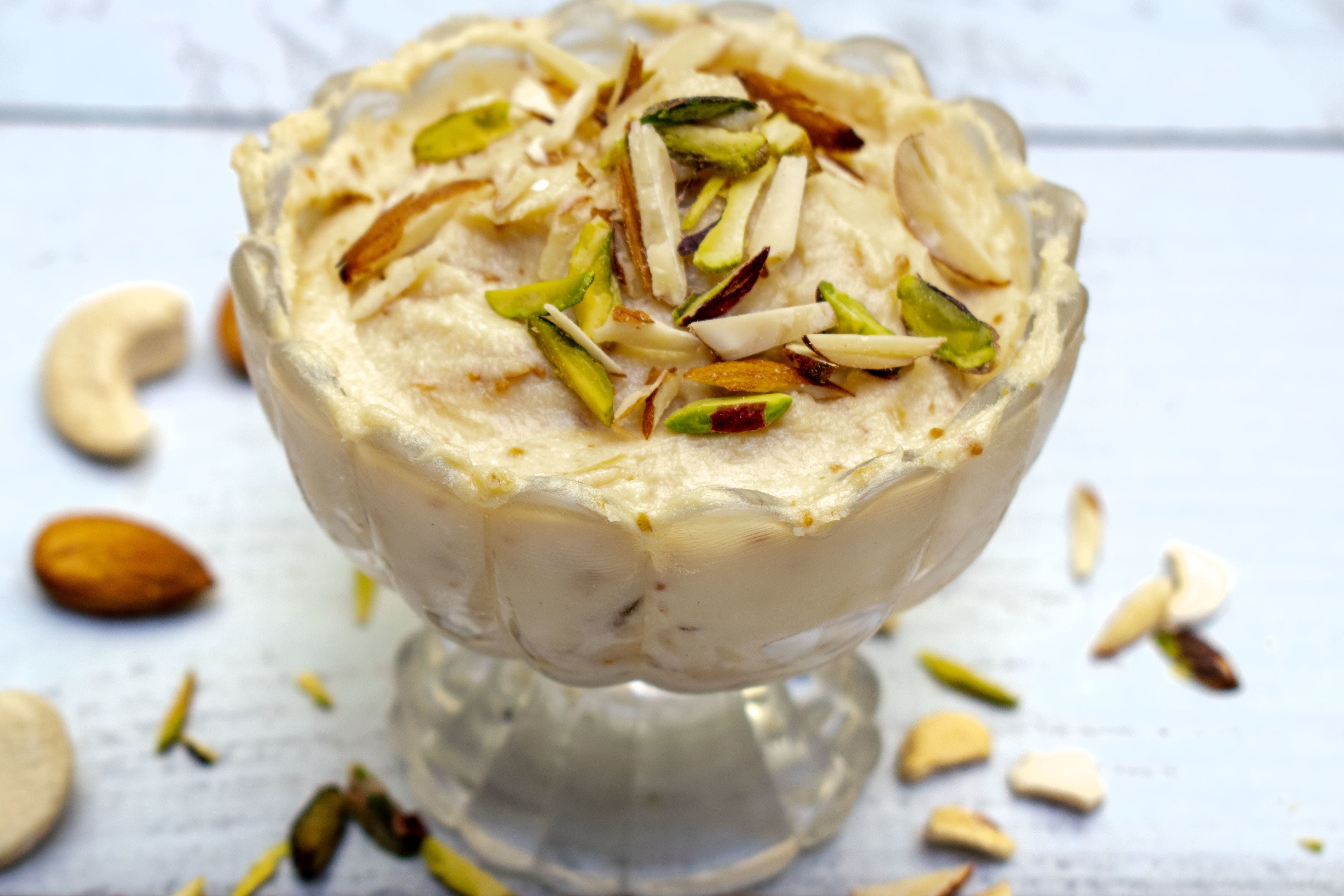 Vijay Shrikhand Samrat, Mandvi order online - Zomato