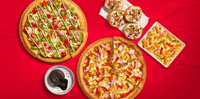 Pizza places to store eat near me