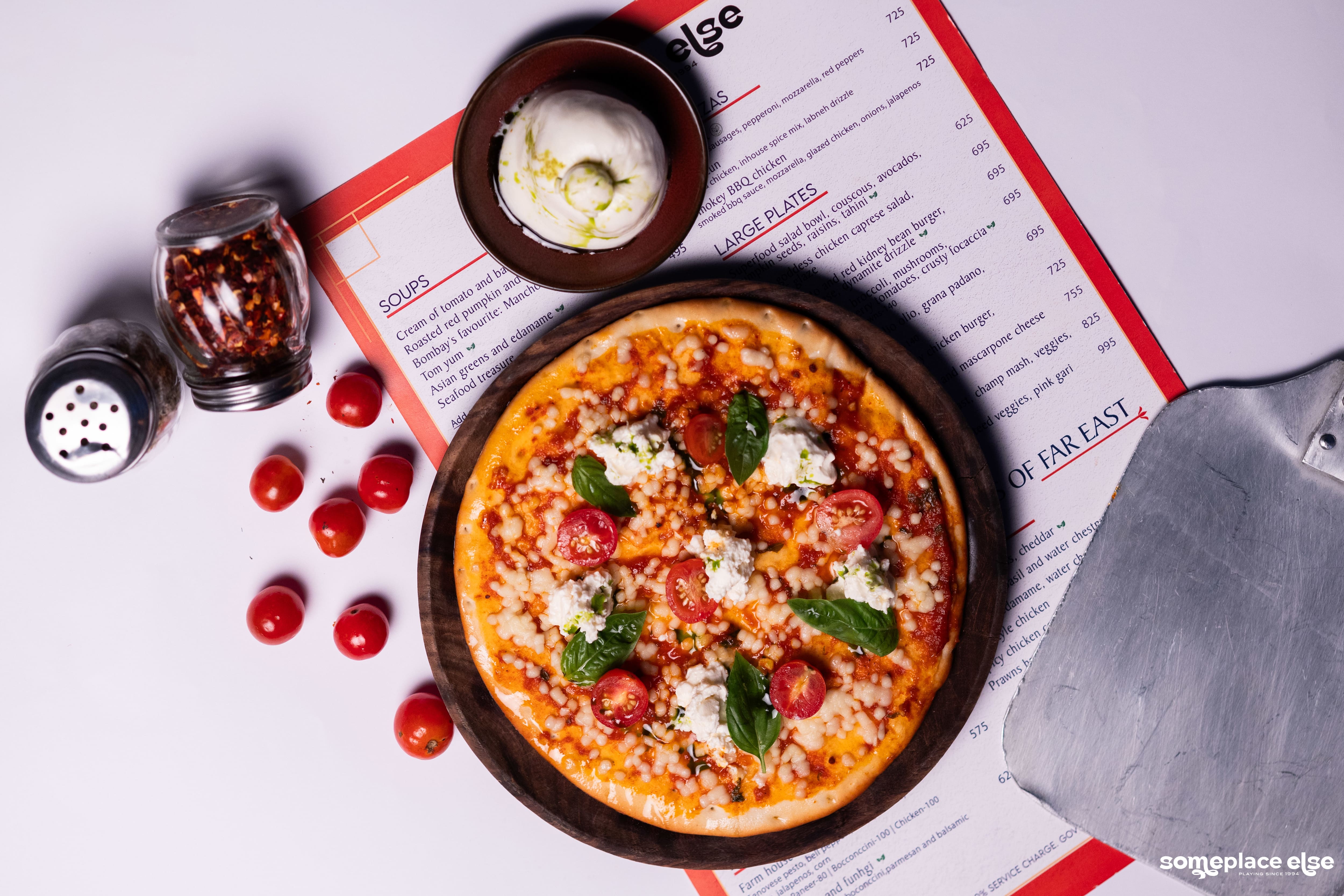 late night restaurants, late night food, late night dining, 24 hour restaurants, midnight food, late night cafes, night cafes, late night eateries, late night bars - Someplace Else - Drink & Dine - img3