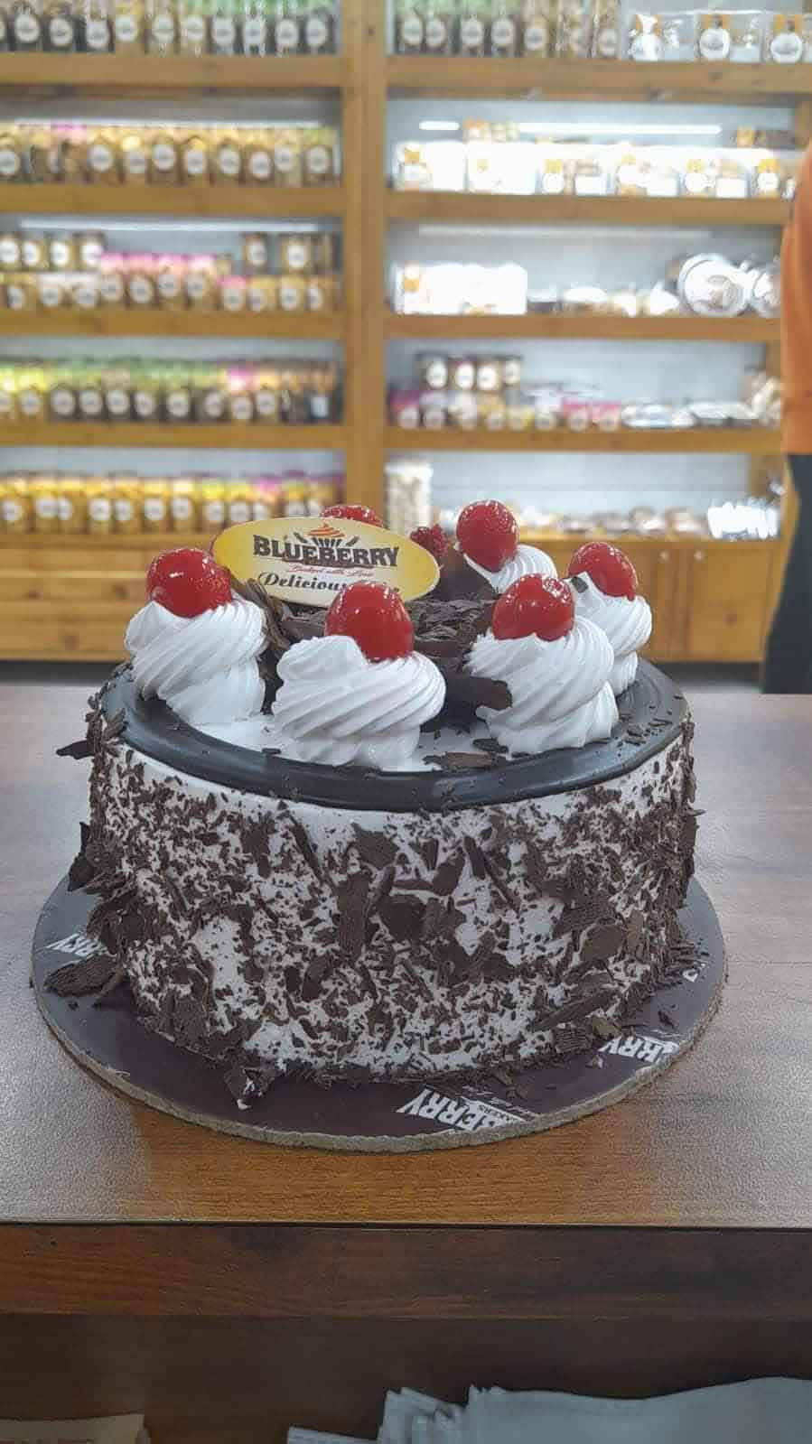 Ludhiana wala - #Flavours #cake #cakeflavours #lwpost #ludhianawala #bakery  #rohtak #rohtakcity | Facebook