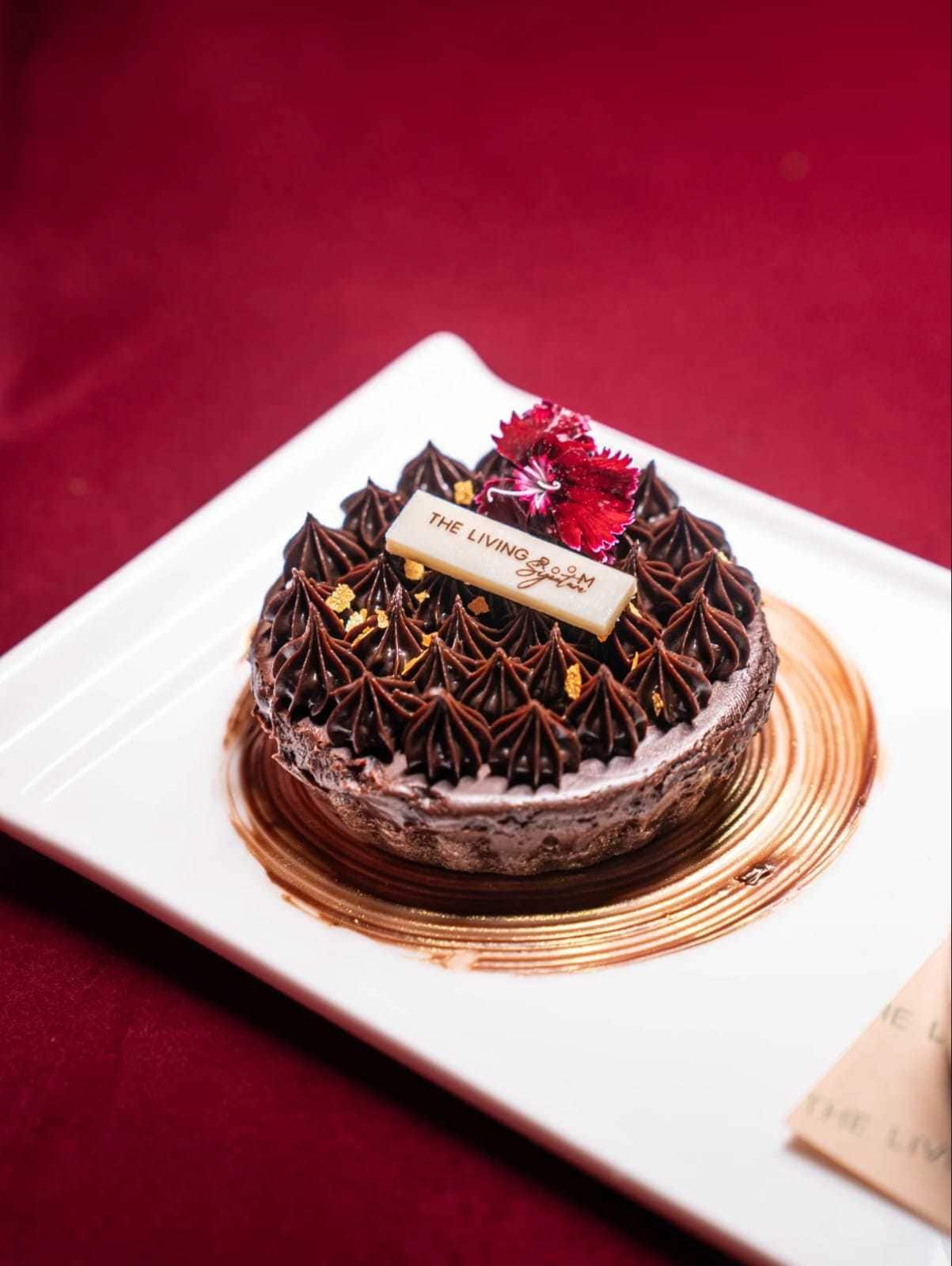 dining offers, restaurant offers, dining deals, restaurant deals, restaurant discounts, dining discounts, food offers, dining out offers, restaurant offers near me, best restaurant deals - The Living Room Signature - img2