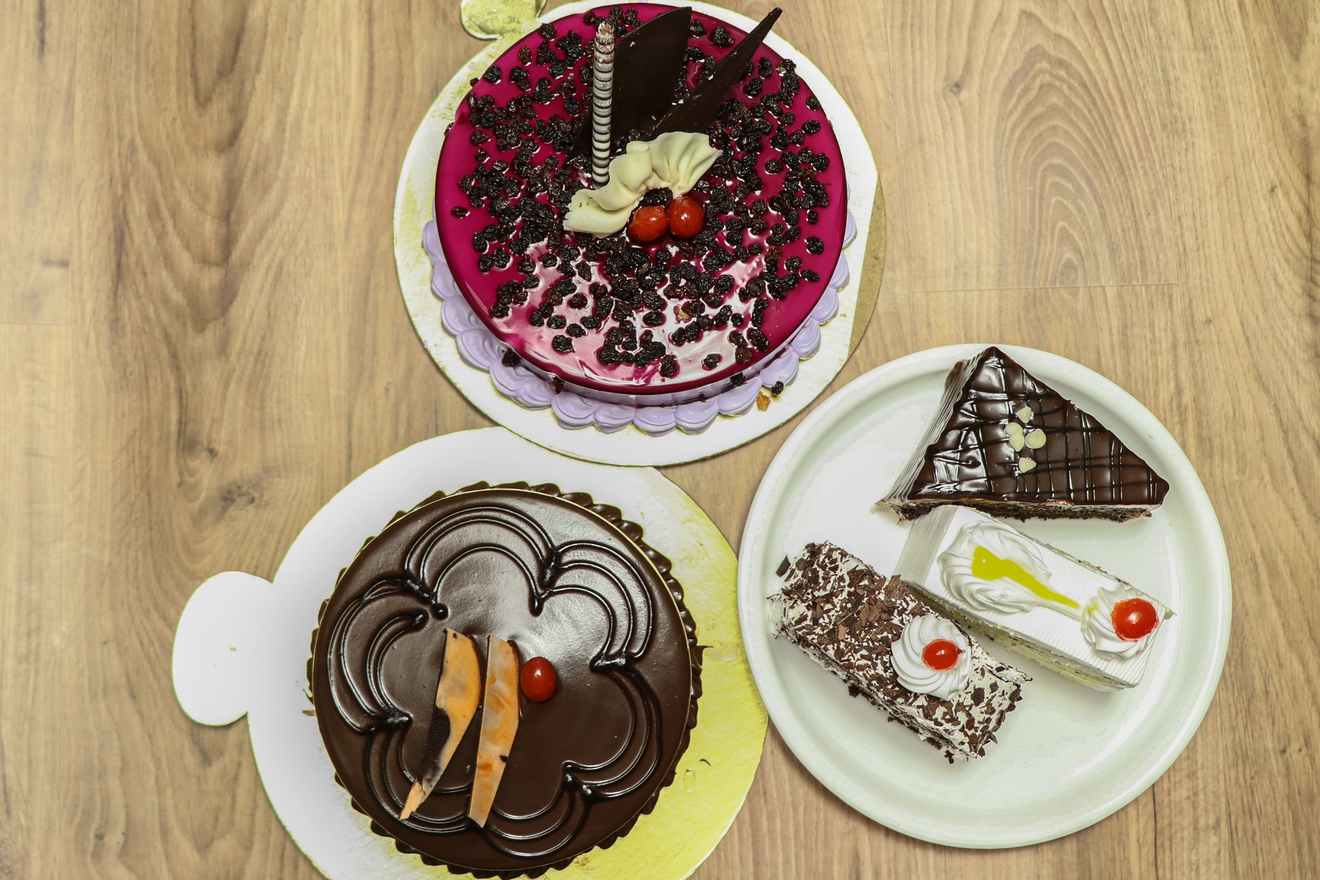 Cake Shop in Dwarka Sector 12, Dwarka Sector 12 Cake Shop | Weddingplz