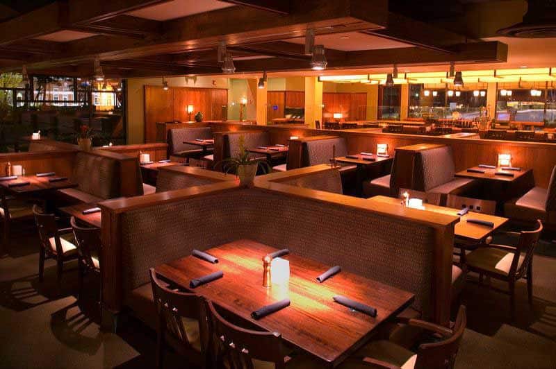 Book table and online reservation at 131 Main, Cornelius, Charlotte