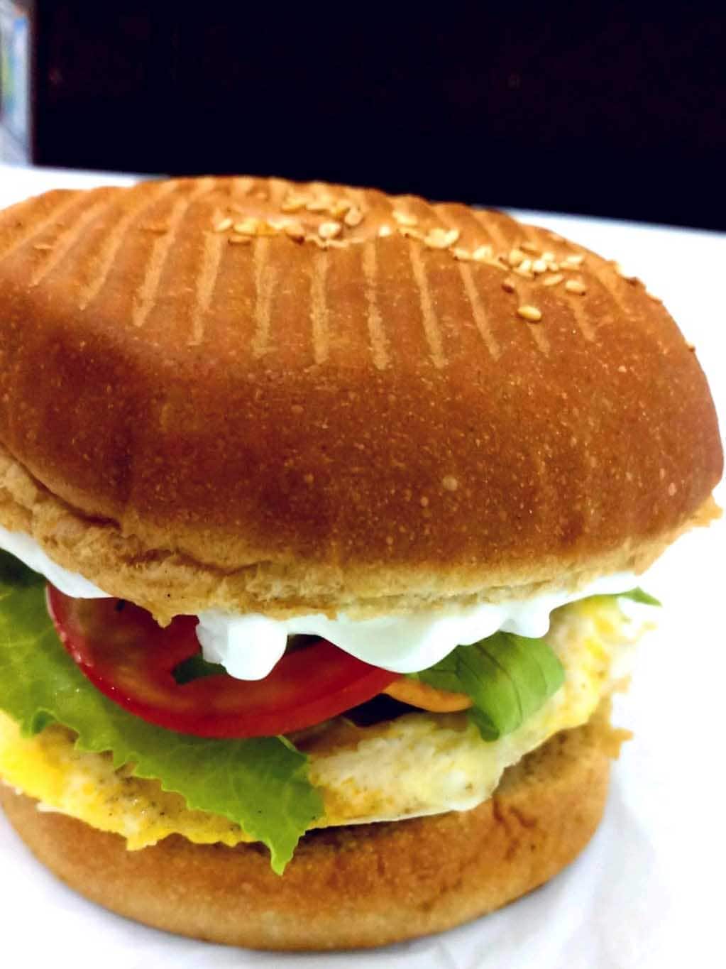 burger, burgers, burger joints, burger restaurants, gourmet burgers, smash burgers, chicken burgers, cheeseburgers, best burgers - Burger Story - img2