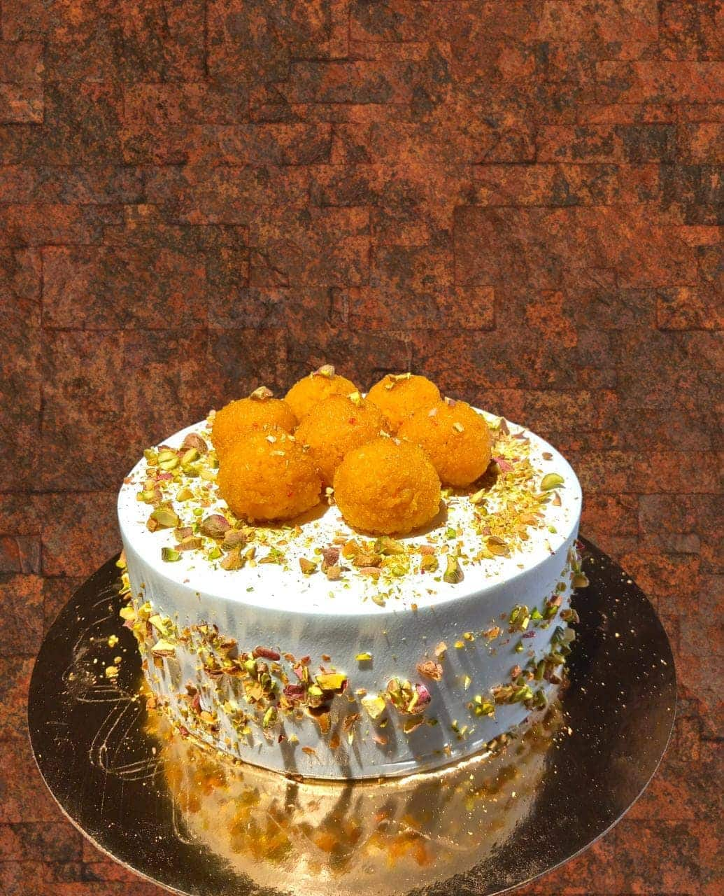 Cake Cafe - Delicious Laddu Gopal Matki Cakes 😍😍😍 | Facebook