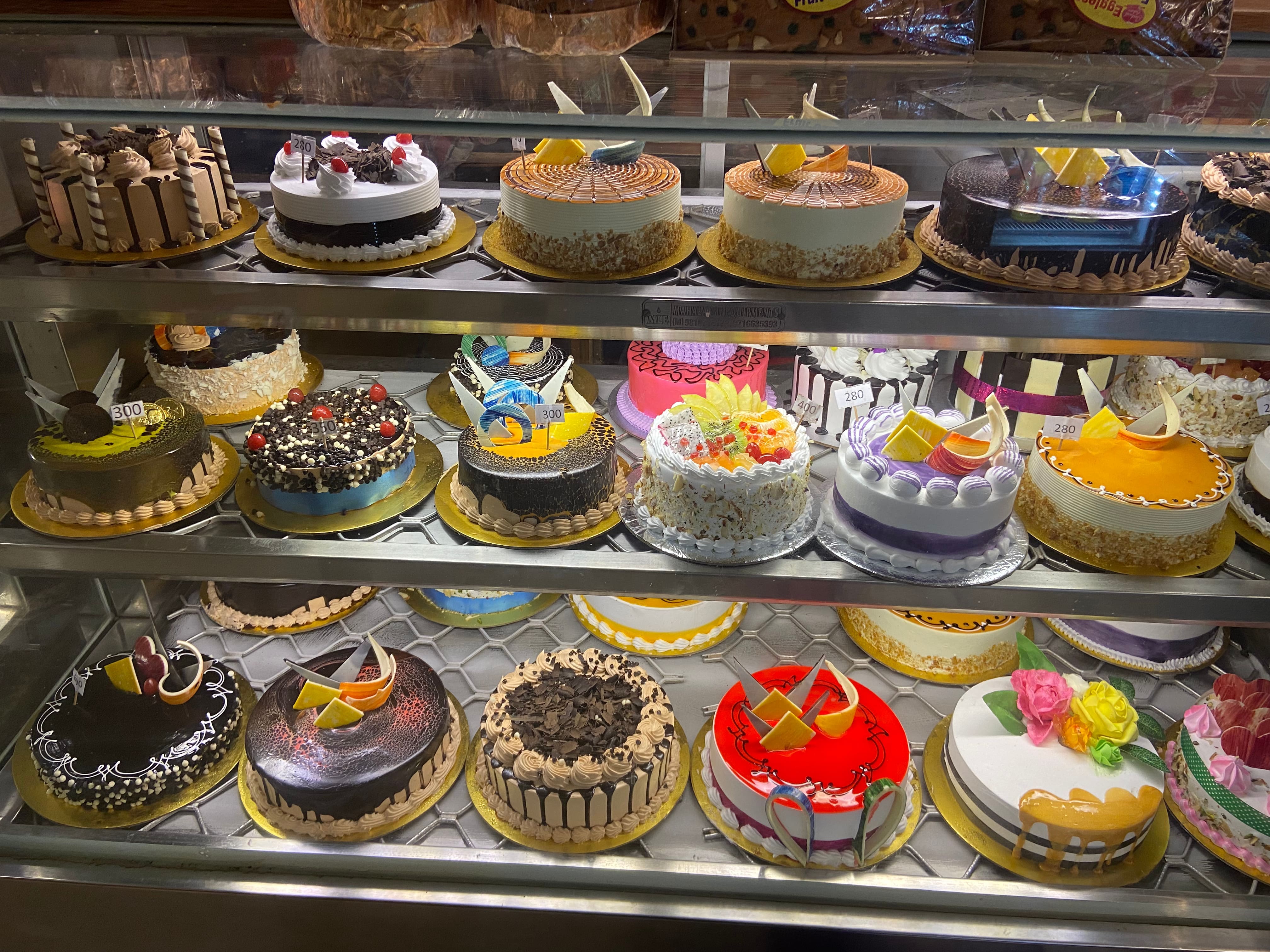 The Velvet Crust, Wazirpur, New Delhi | Zomato