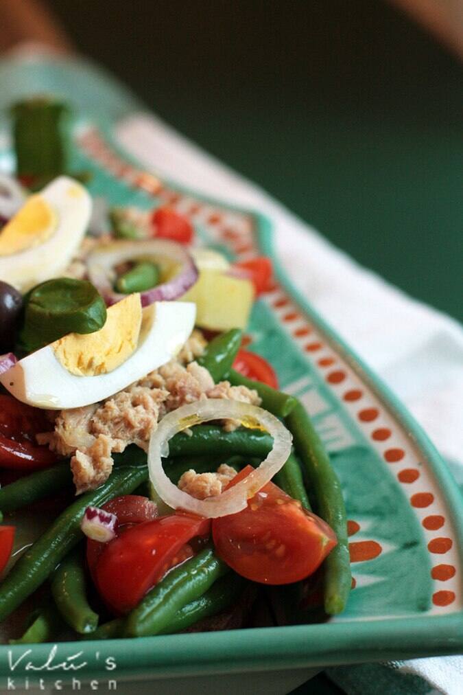 The Salad Bowl Photos, Pictures of The Salad Bowl, New Friends Colony