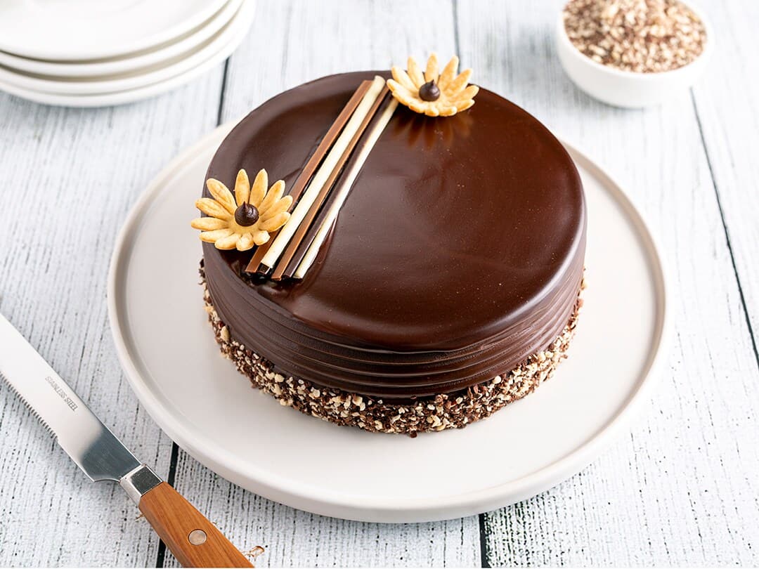 Buy Theobroma Fresh Cake - Chocoholic, Eggless Online at Best Price of Rs  null - bigbasket