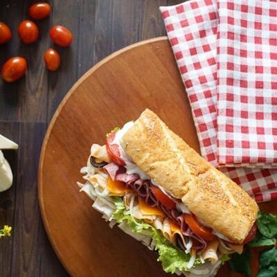 Address Of Quiznos Sub Serpong Quiznos Sub Serpong Tangerang Location Zomato Indonesia