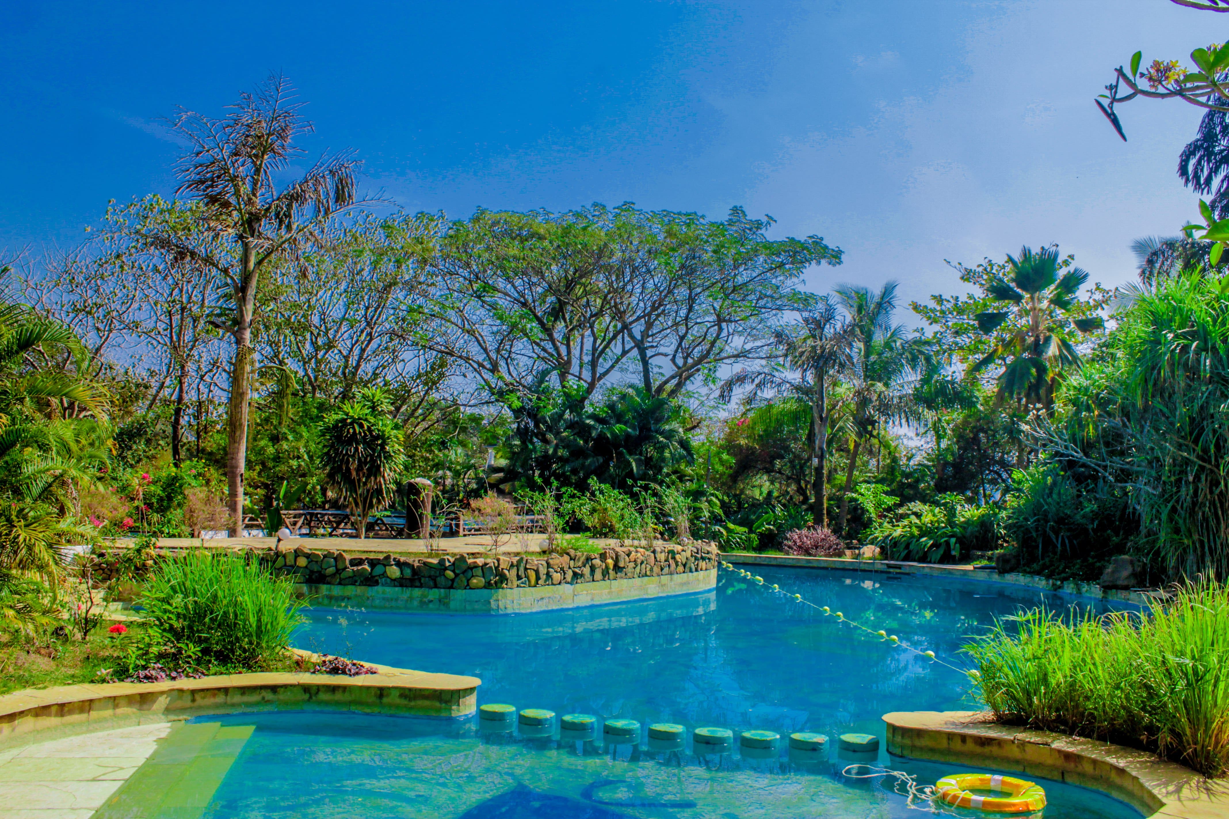 book-table-and-online-reservation-at-hotel-regent-laguna-anjuna-goa