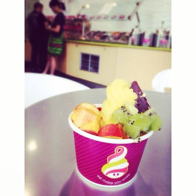 Menchies Frozen Yogurt, Walnut Grove, Langley Zomato