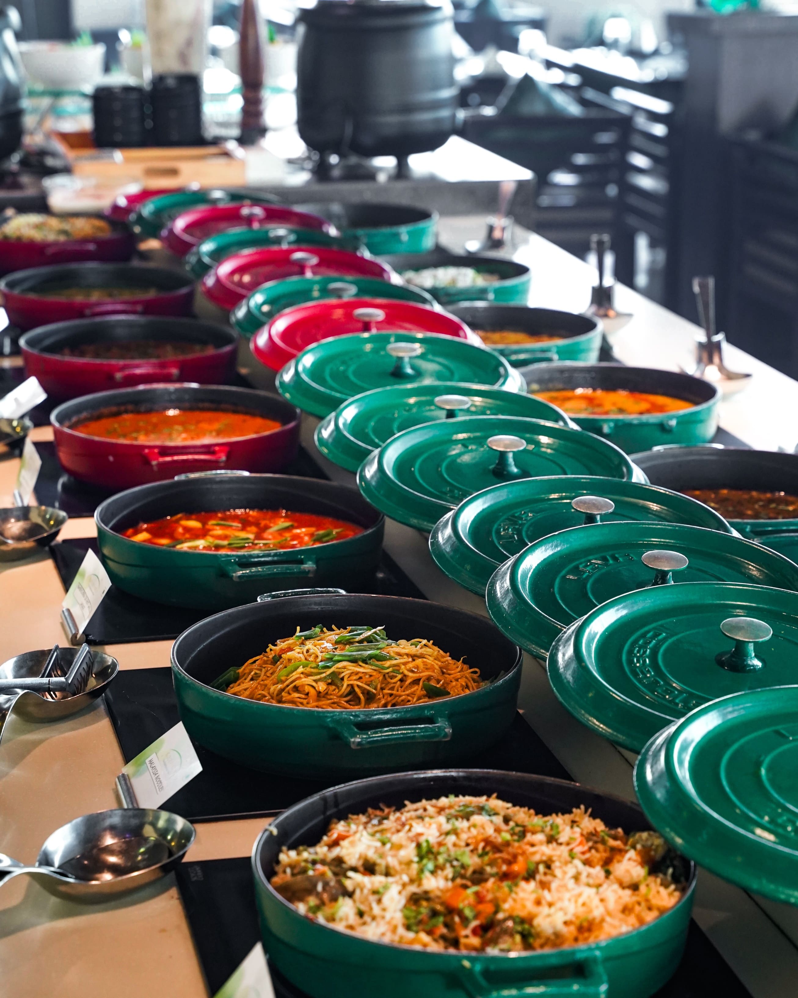 buffet restaurants, buffet near me, hotel buffet, buffet restaurants near me, breakfast buffet, lunch buffet, dinner buffet, hotel breakfast buffet, luxury buffet, best buffet restaurants near me - The Kabab Studio - Goldfinch Hotel - img4