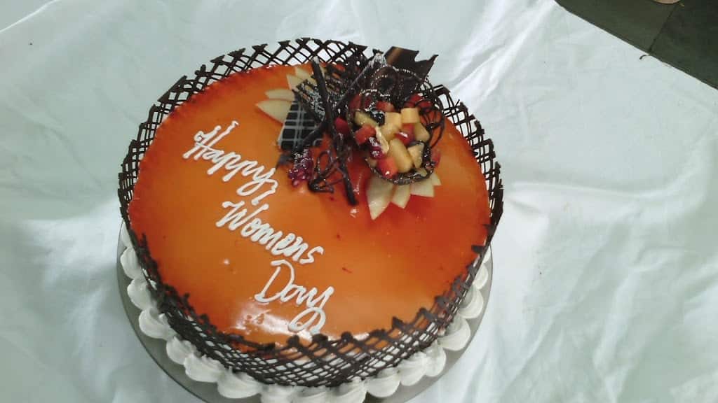 First Month Birthday Cake| Order Designer Cakes Online Hyderabad -  Cakesmash.in - Food - Nigeria