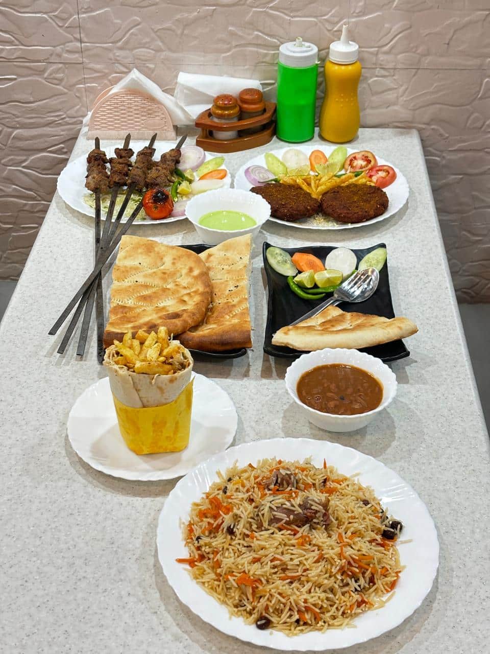 afghani restaurants, afghani food, afghan food, kebabs, tandoori chicken - Pakeeza Restaurant - img3