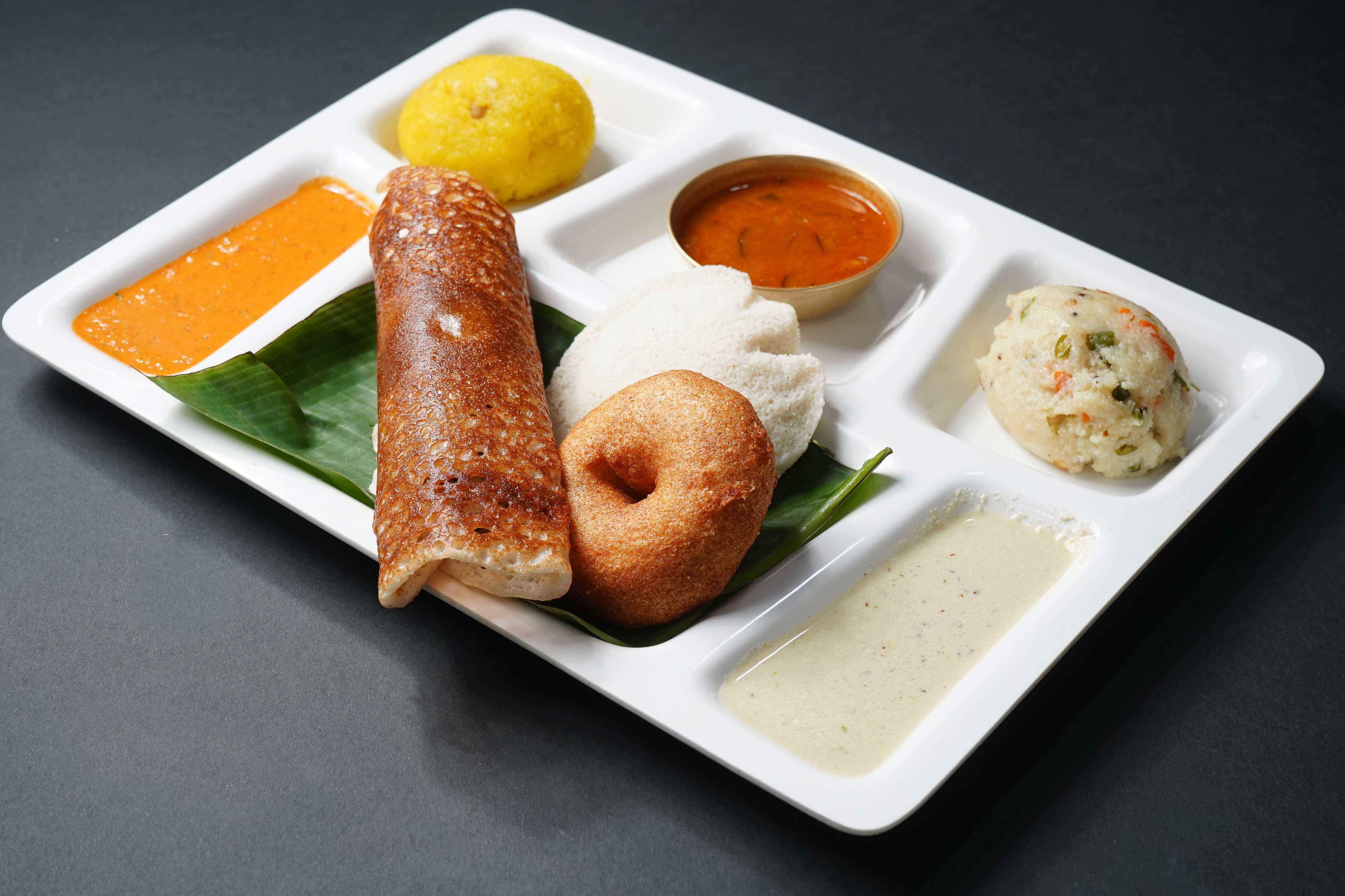 benne dosa, butter dosa, dosa, dosa restaurants, south indian restaurants - DVG Benne Dosa - img3