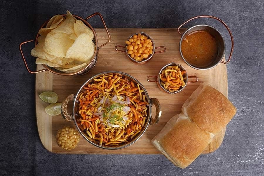 misal pav, misal pav near me, mamledar misal near me, martand misal lalbaug, misal near me - Mumbai Ladu Samrat - img1