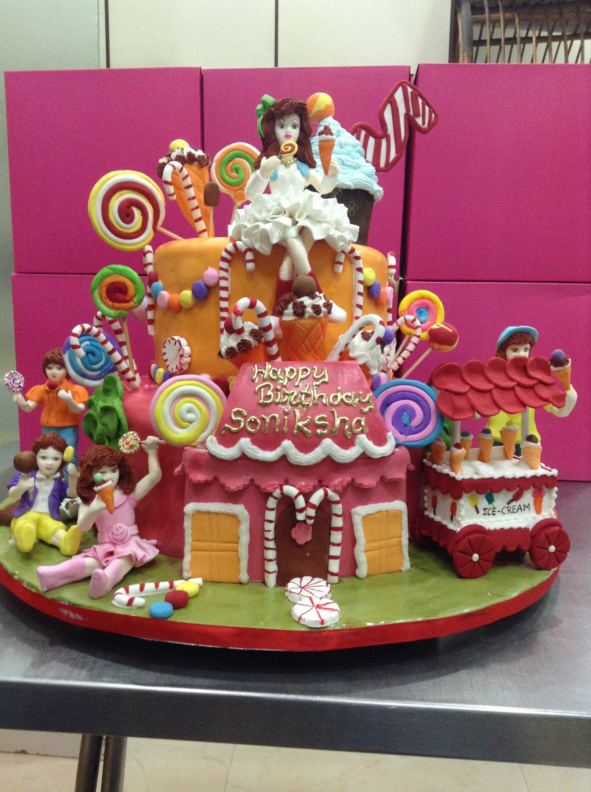 Noah's Ark Cake - Decorated Cake by Desiree - CakesDecor