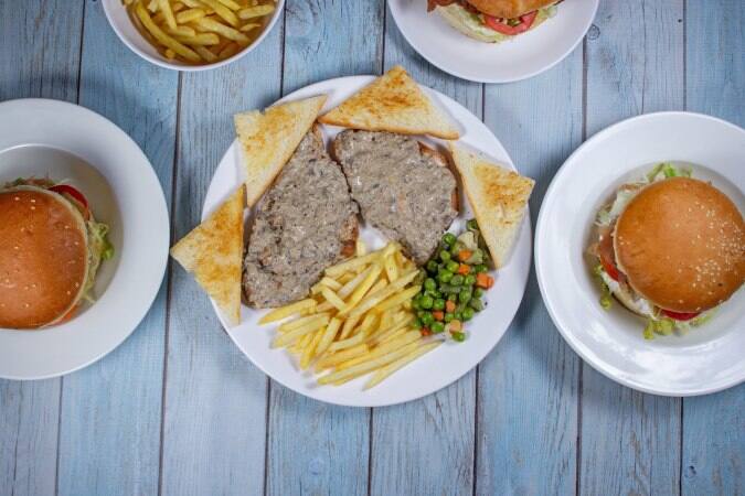 The Burger Barn Cafe Shivaji Nagar Pune Zomato