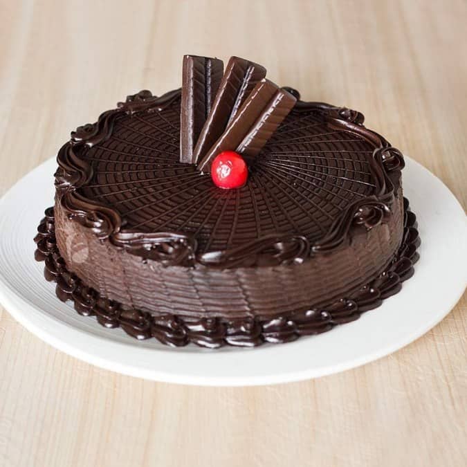 Chocolate cake 4 kgs to Adampur, Send Chocolate cake 4 kgs to Adampur  Online - TheSurpriser Gifts