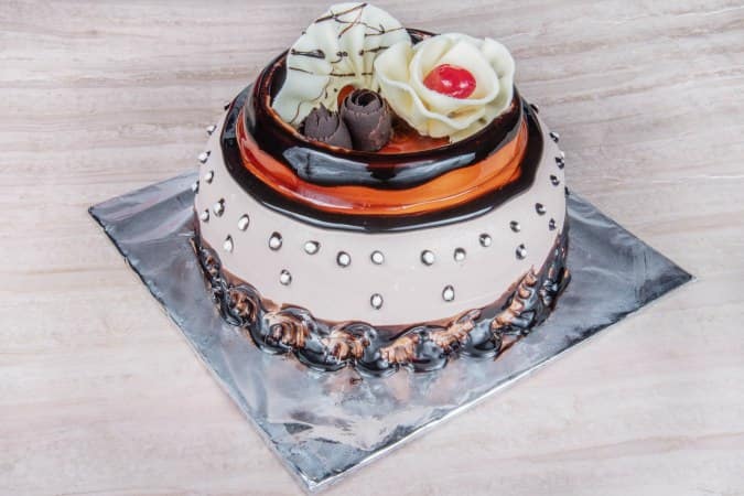 Hangout Cakes-Order Father's Day Cake Online all Over Mumbai.