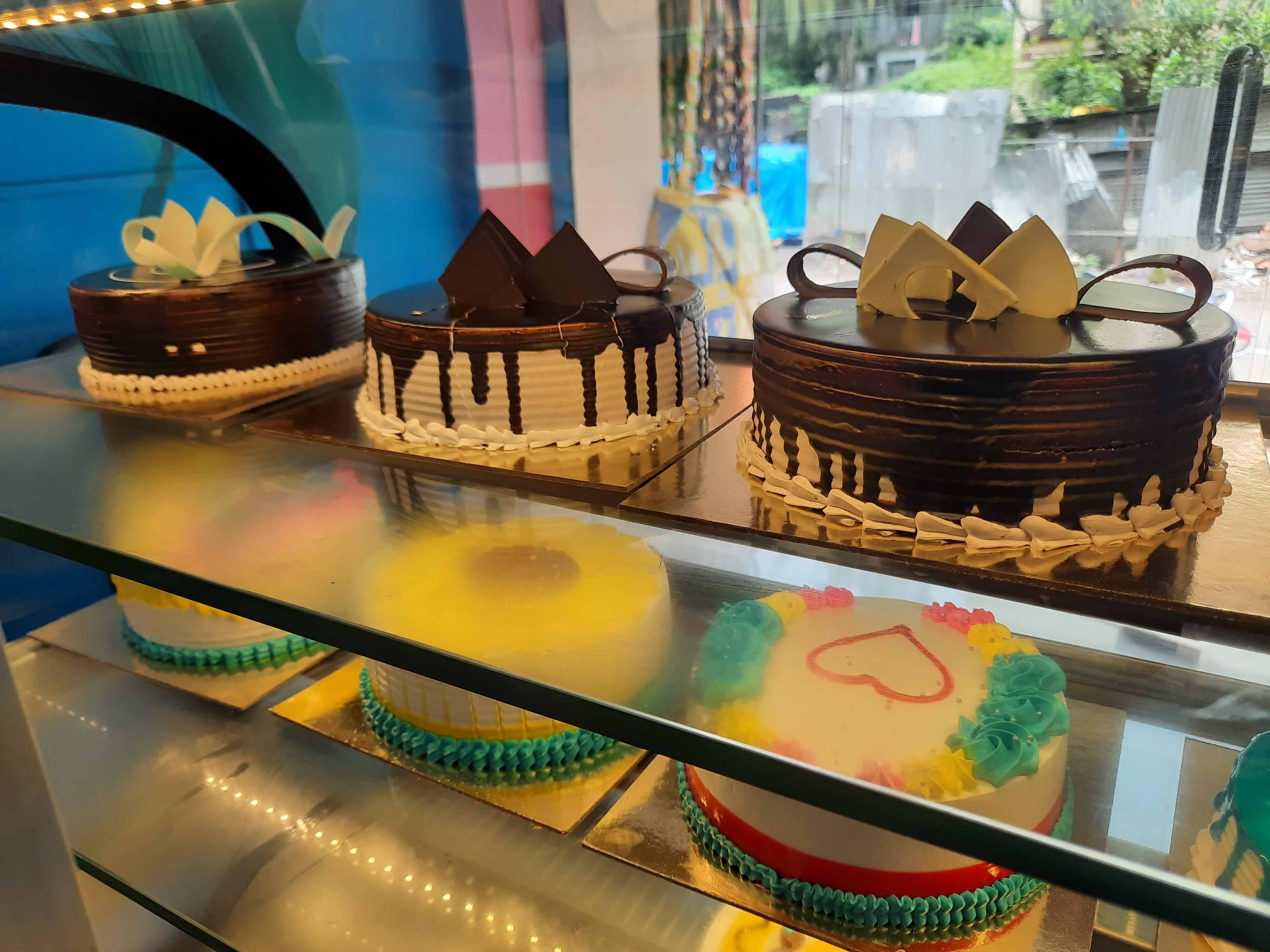 Photos of The Cake World Nerul East, Sector 21, Nerul, Navi Mumbai |  January 2024