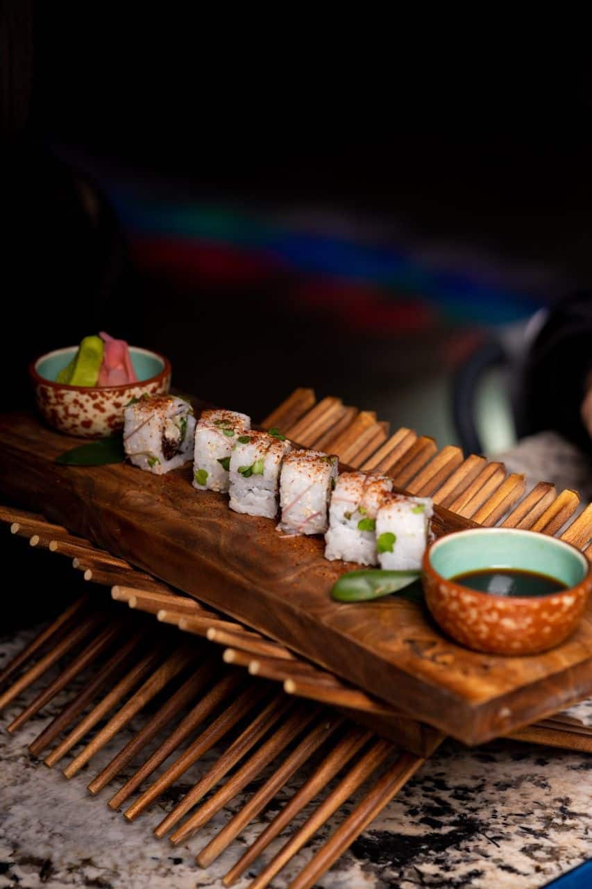 party places, party restaurants, nightlife, pubs, nightclubs, party bars, lounges, live music bars, rooftop bars - Que - img2