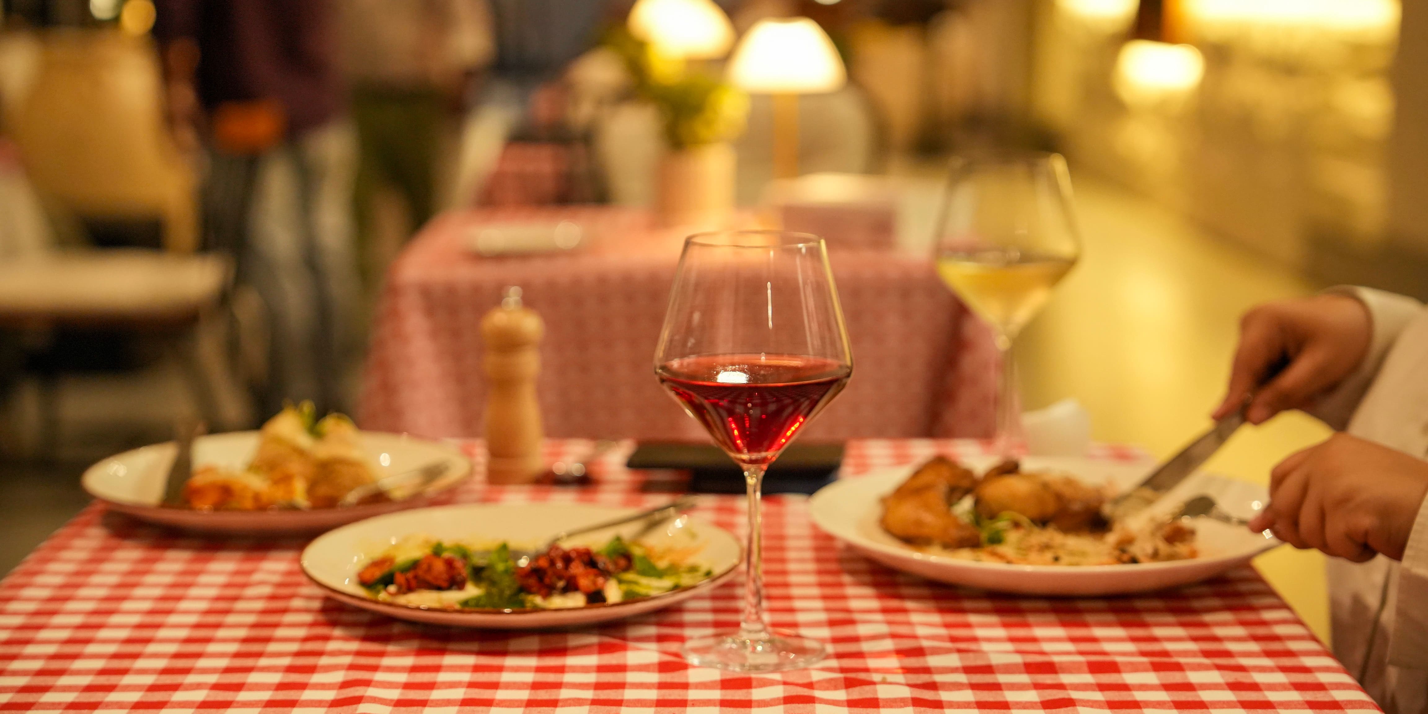 artisanal pizza, pizza restaurants, pizza, wood fired pizza, sourdough pizza - Mi Piaci - img4