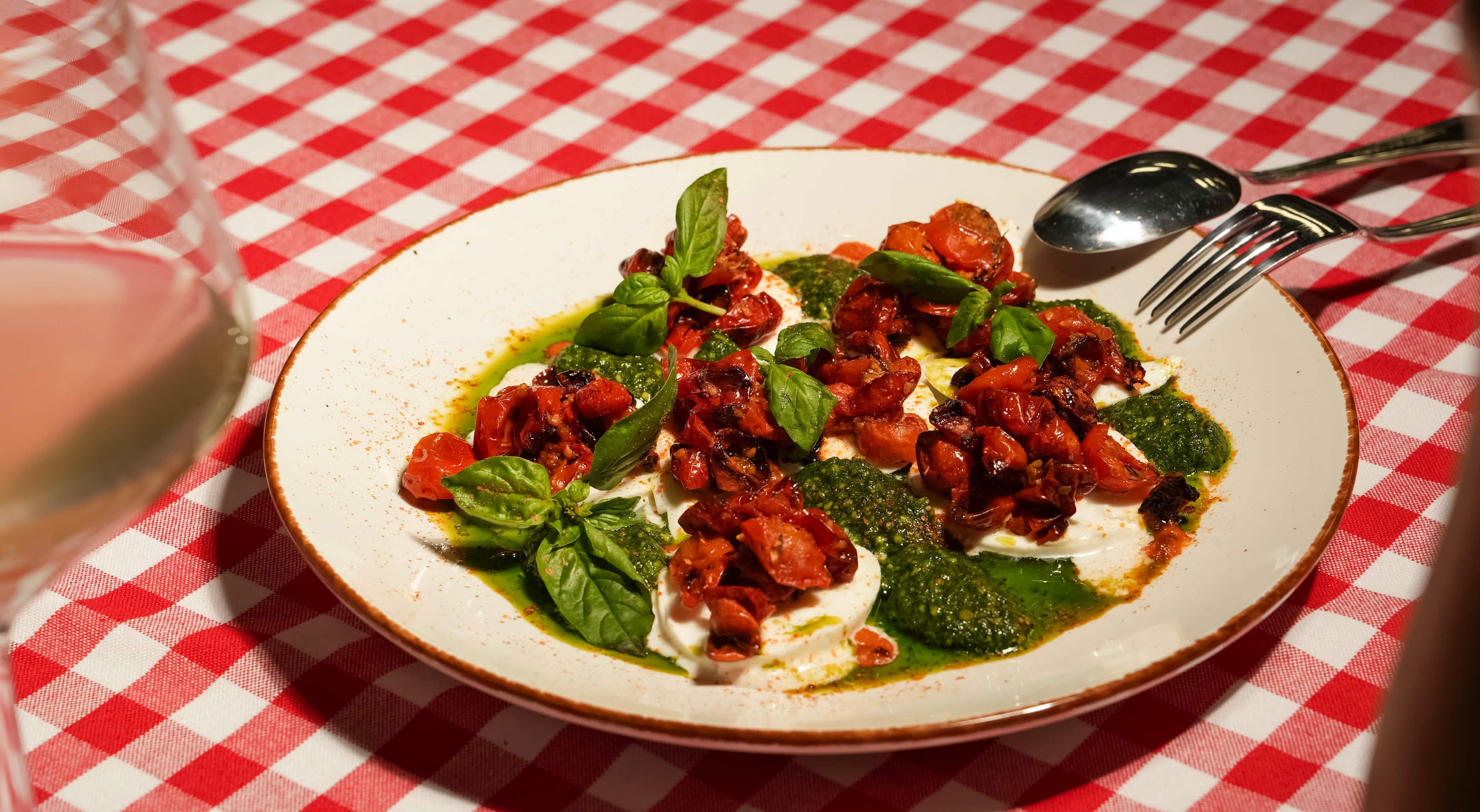 artisanal pizza, pizza restaurants, pizza, wood fired pizza, sourdough pizza - Mi Piaci - img5