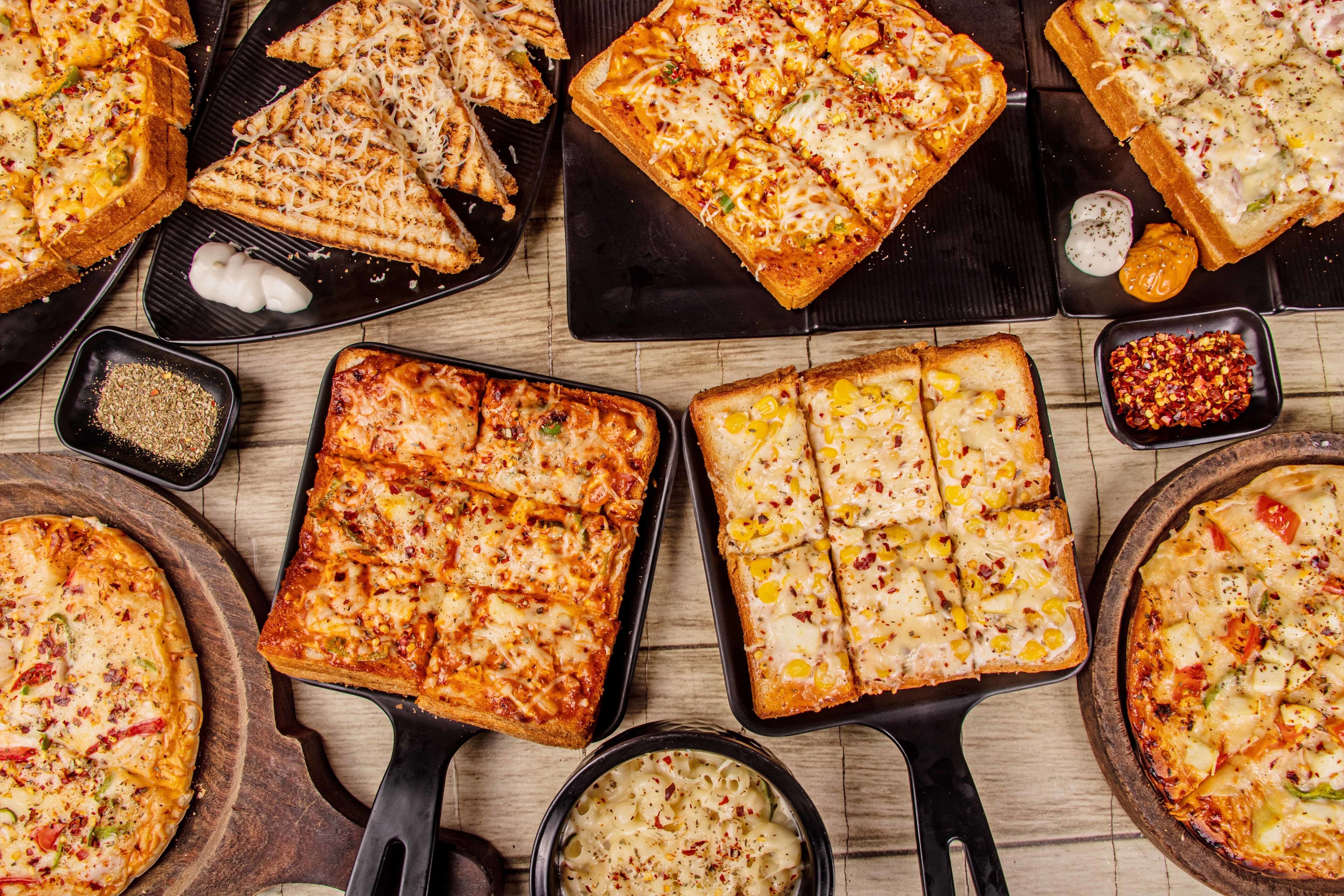 sandwich様 gap COLLECTIONS まとめ　11冊　その2 Gap × New era® の日本限定コラボコレクションが11月18日(火)10:00