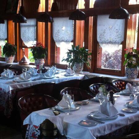 The 10 Best Luxury Dining Restaurants In Istanbul For December 2020 Zomato Turkey