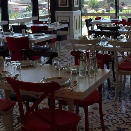 Restaurants In Istwest Avm Yenibosna Merkez Bahcelievler Istanbul Zomato Zomato Turkey
