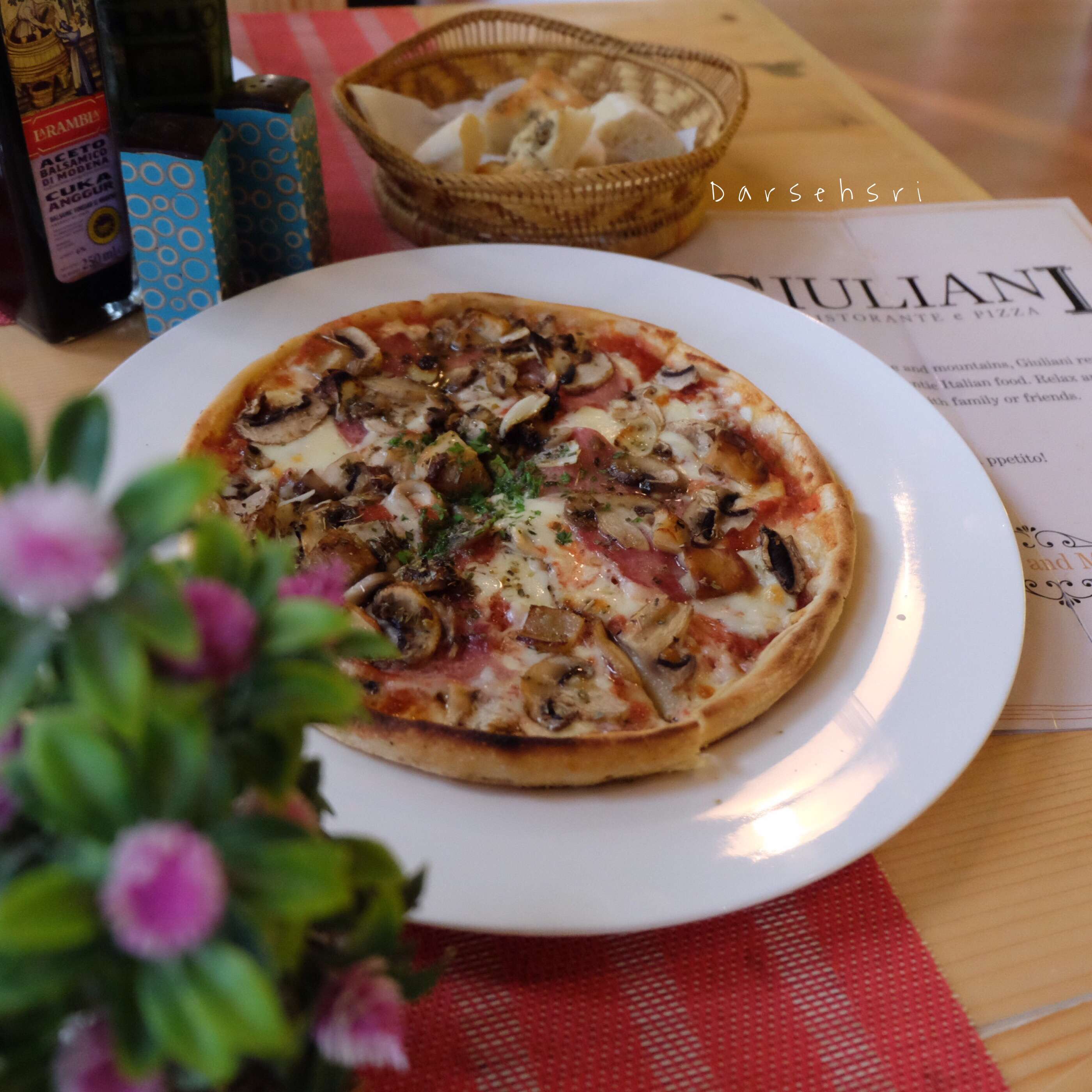 Giuliani Ristorante E Pizza Jakarta Bogor Zomato Indonesia