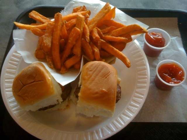 Lil Burgers Menu Menu V Restauracii Lil Burgers Nutley Nutley