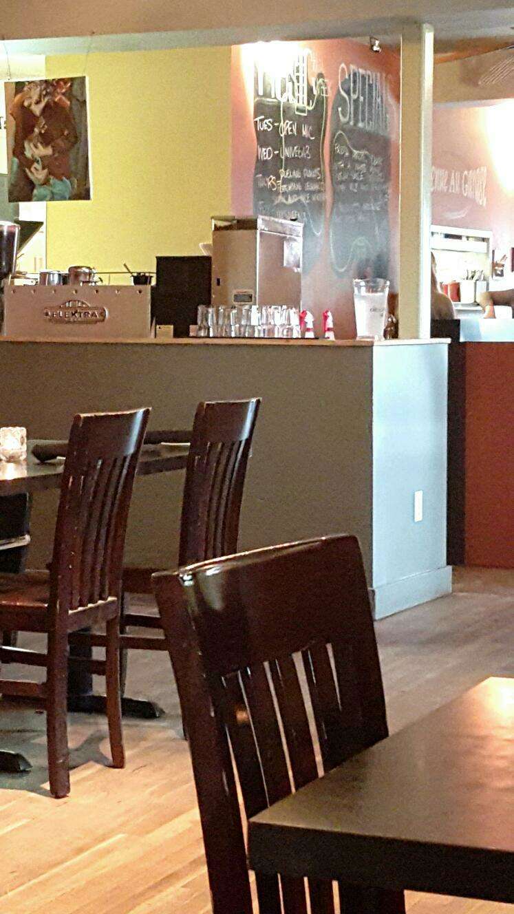 Le Garage Cafe Menu Menu For Le Garage Cafe St Boniface