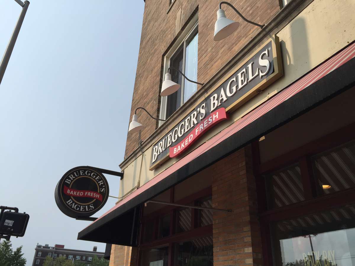 Bruegger's Bagels, Cambridge, Boston Zomato