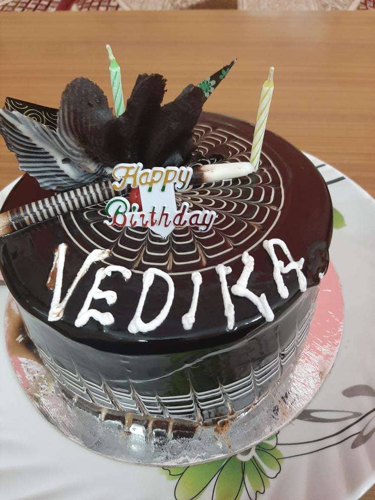 Top more than 88 happy birthday vedika cake latest - in.daotaonec