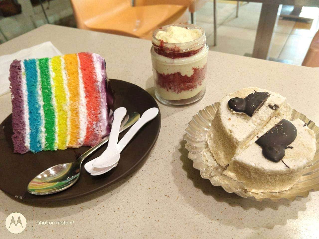 Cafe Cake Bee Trichy - Just Jerrys - YouTube