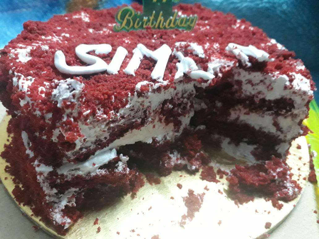 Write Name On Birthday Cake Pic Wrapped By Ribbon