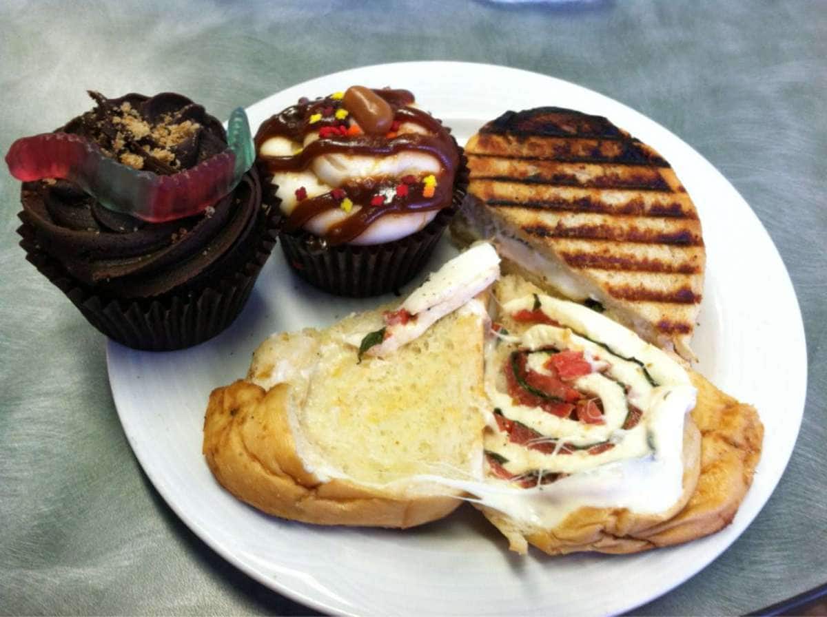 Sugar Sisters Bakery, Wichita, Wichita Zomato