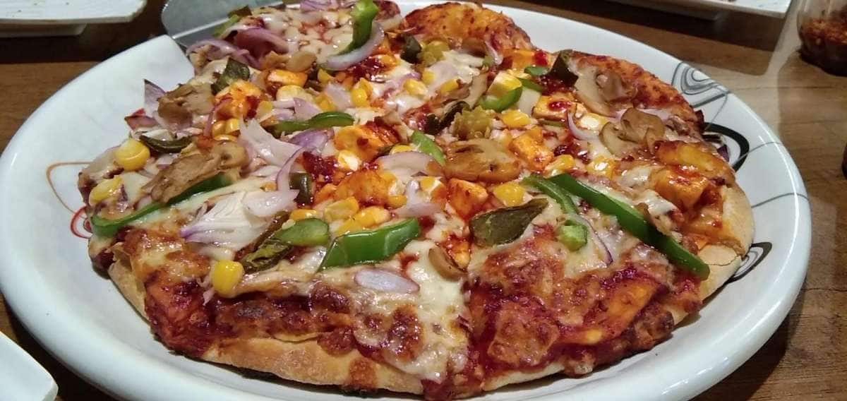 PIZZA HOLIC - The Woodfire Pizza, Utran, Surat | Zomato